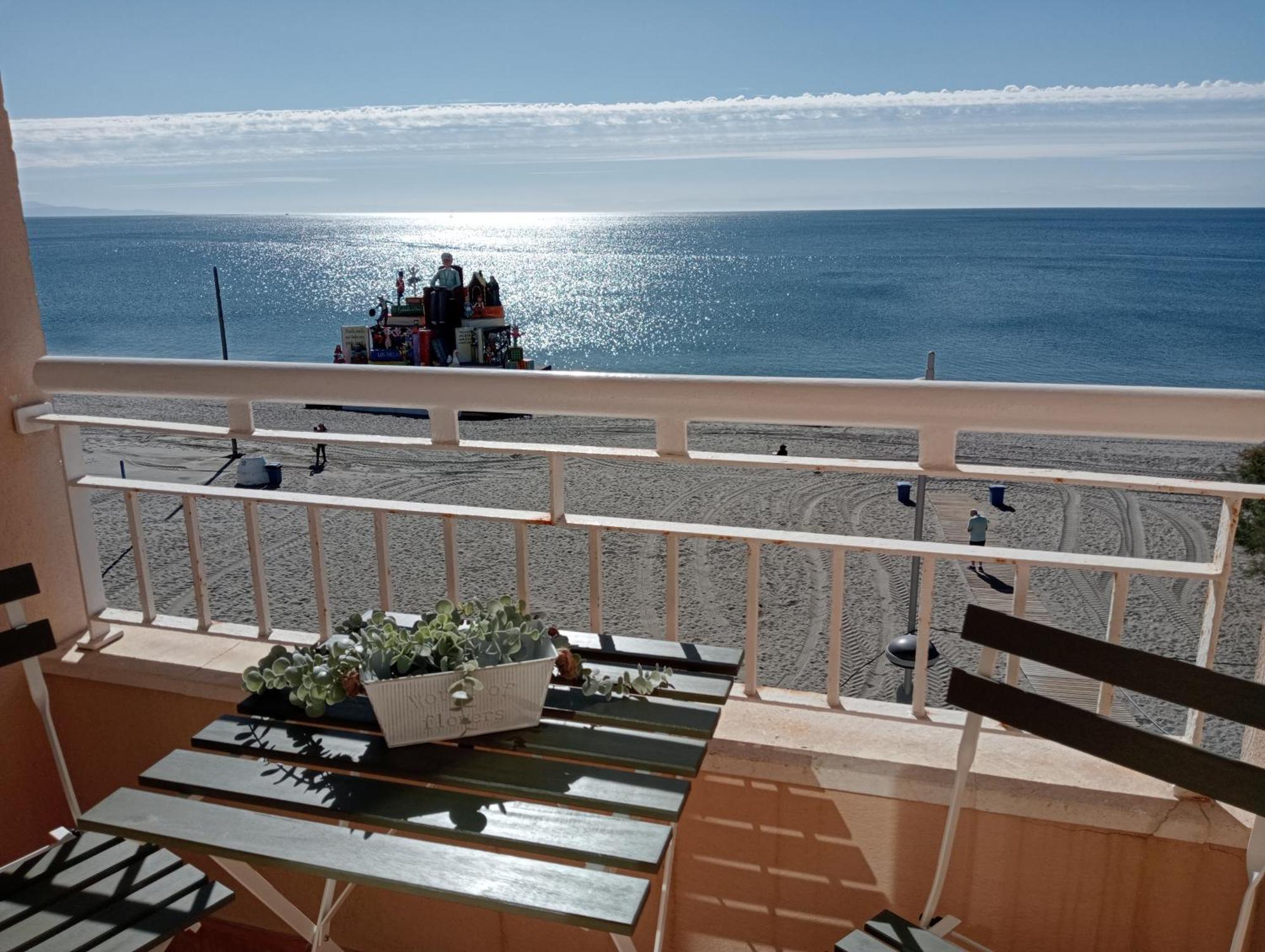 Primera Linea De Playa A 10 Min Estepona San Luis de Sabinillas Luaran gambar